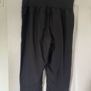 lululemon athletica Black Capris